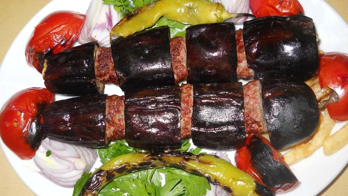 Patlıcanlı kebap